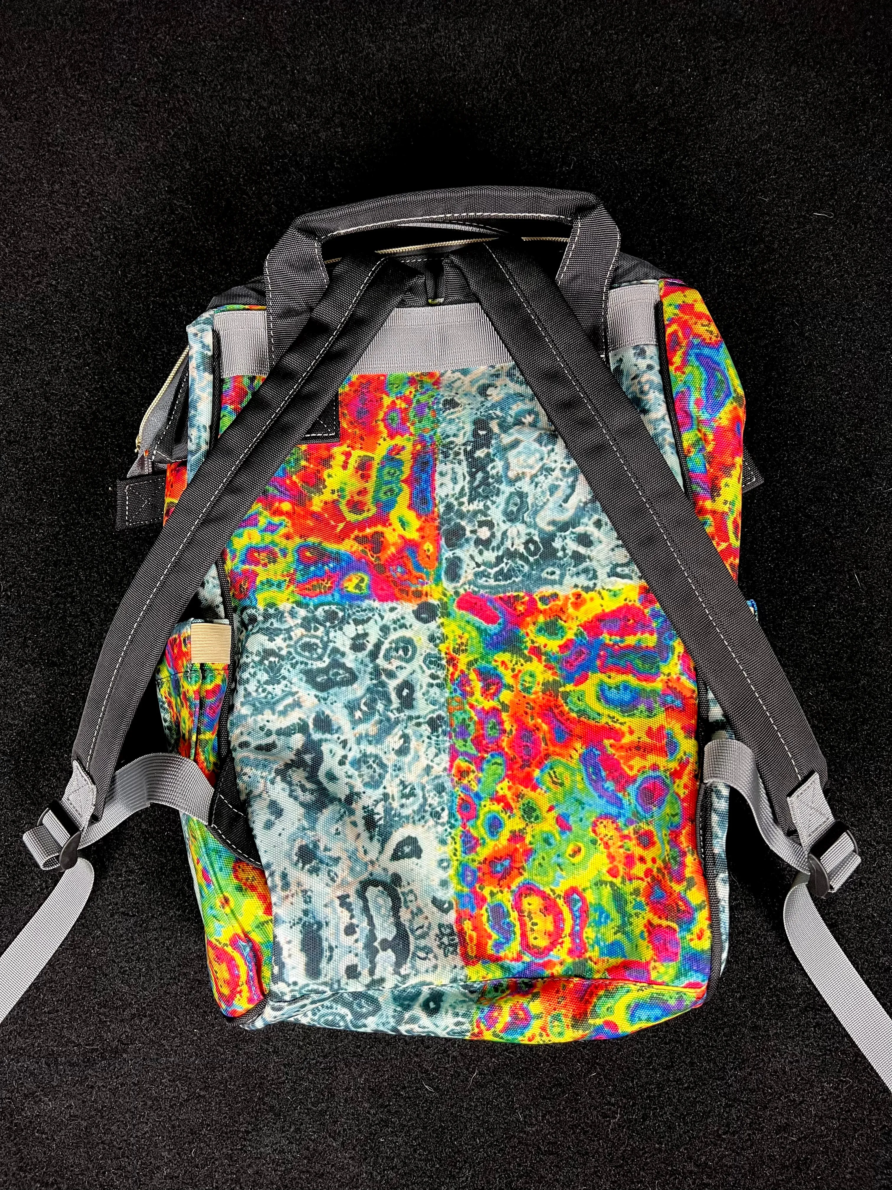 "Quadala" PRINT Backpack
