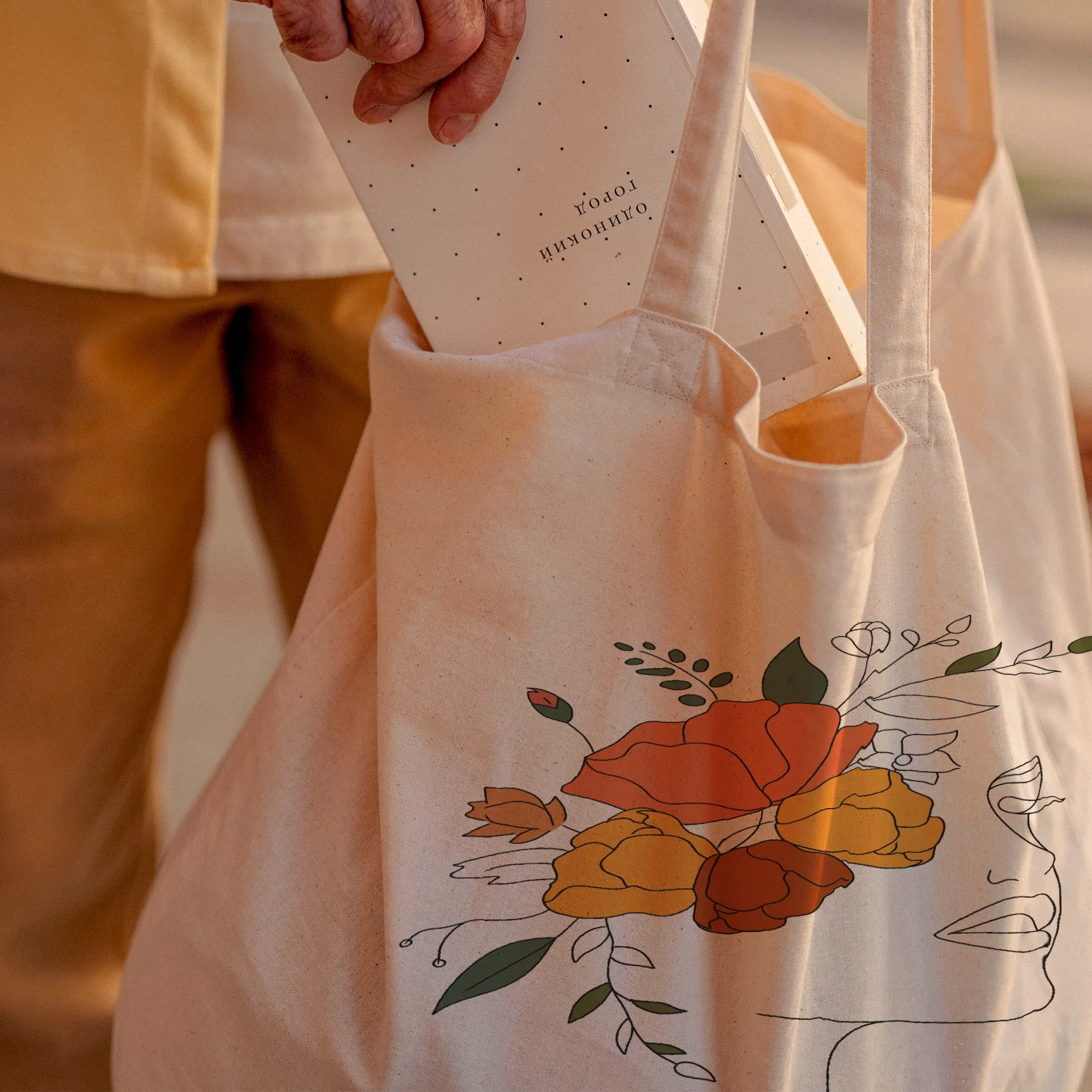 Rose woman Tote Bag