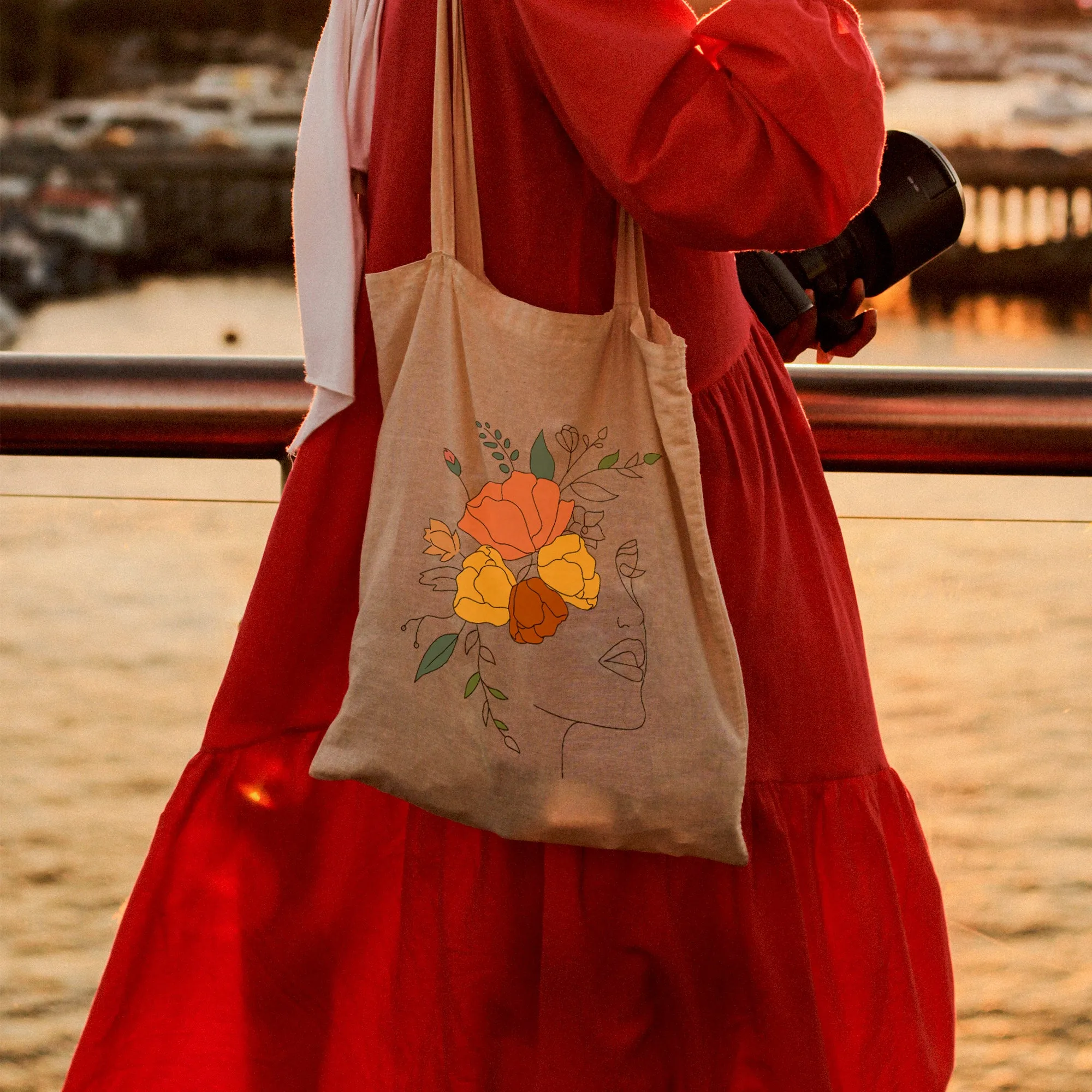 Rose woman Tote Bag